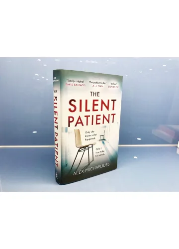 The Silent Patient by Alex Michaelides